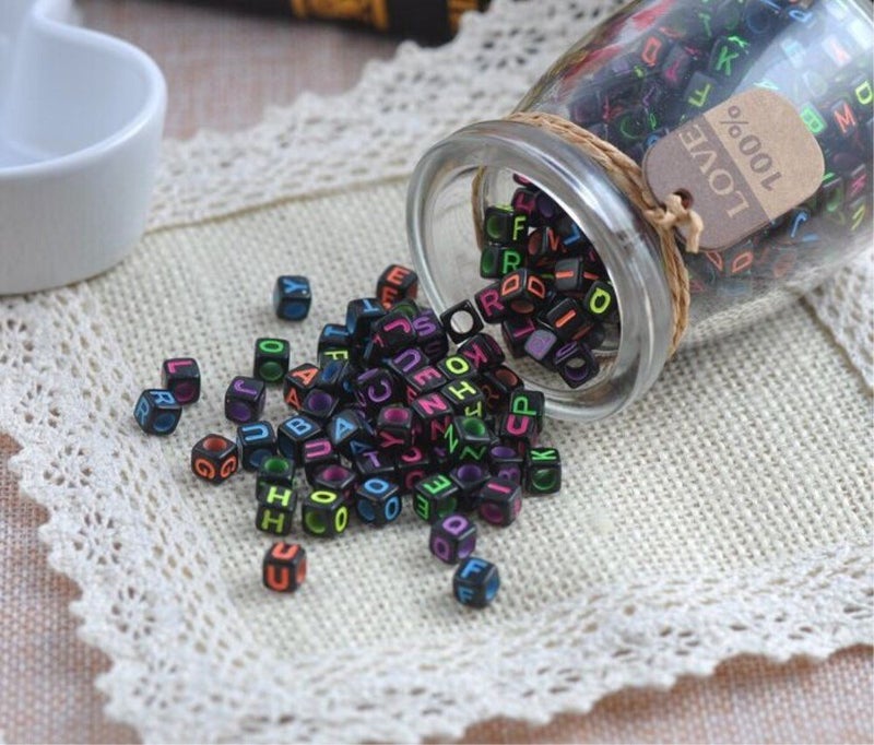 yueton 500pcs 6mm Acrylic Mixed Color Alphabet Letter Cube Spacer Beads (Black) - Image 5